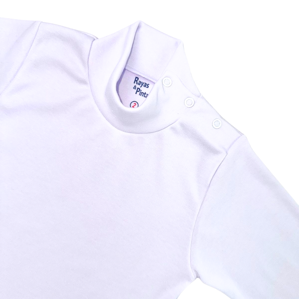 Buzo blanco cuello alto con broches