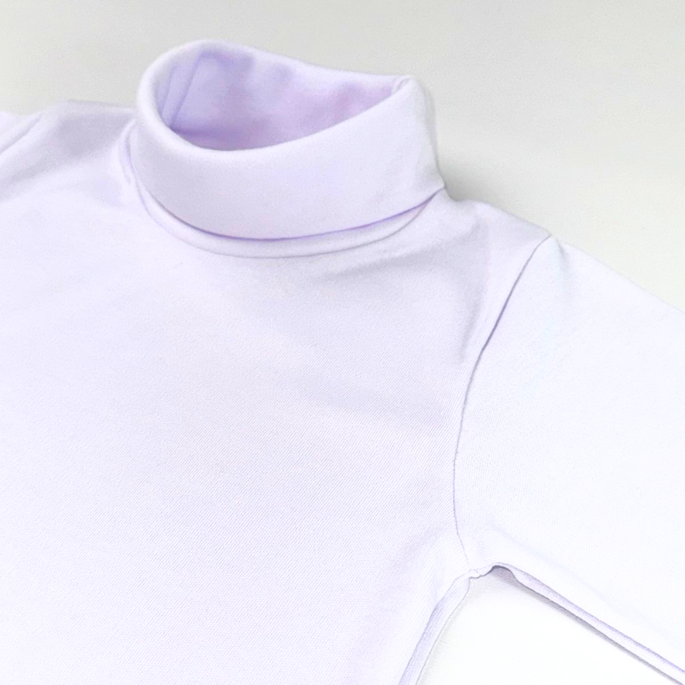 Buzo blanco cuello tortuga x2