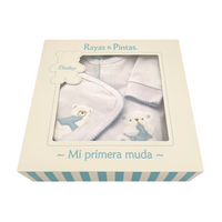 Primera muda de caja azul claro