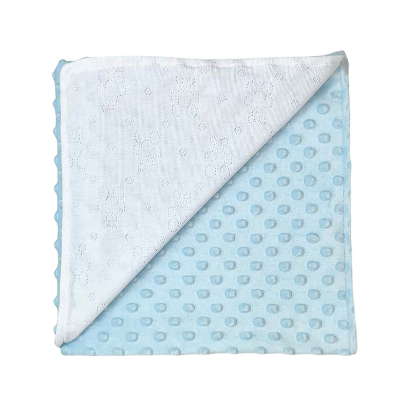 Primera muda de caja azul claro