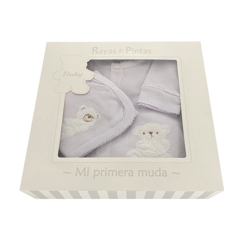 Primera muda de caja blanca