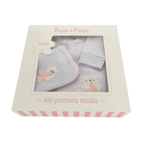 Primera muda de caja rosada