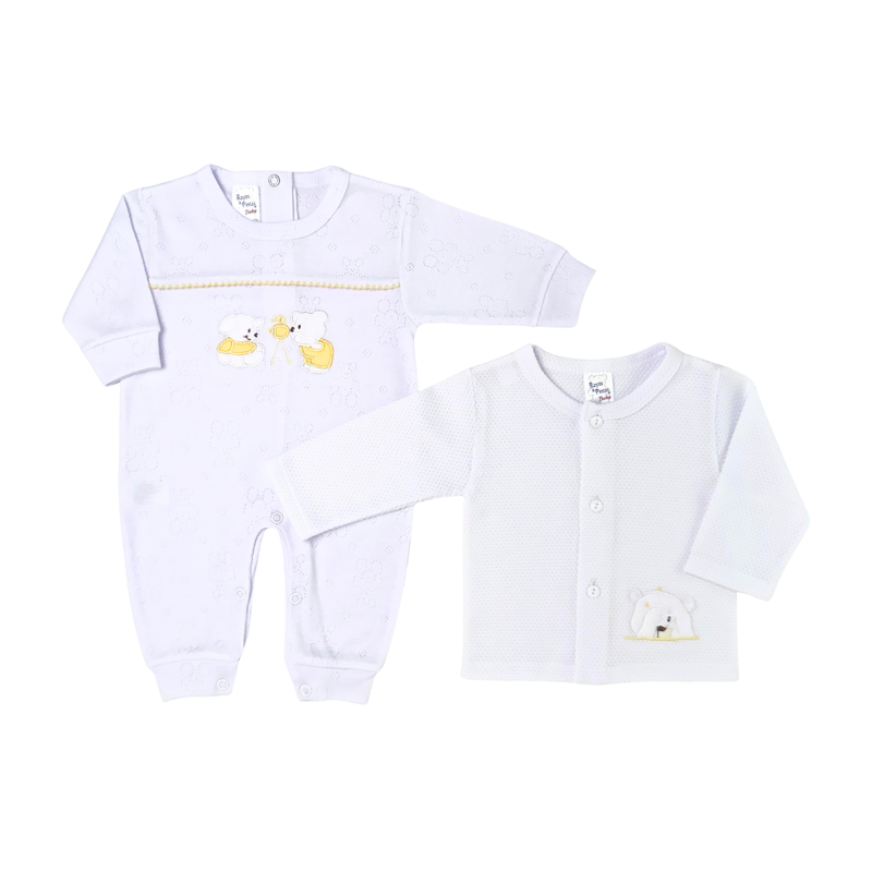 Primera muda boo-boo con decorados amarillos