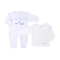 Primera muda boo-boo con decorados azules